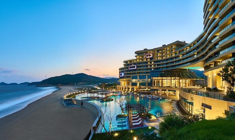 هتل Crowne Plaza Ningbo Xiangshan Sea View By Ihg