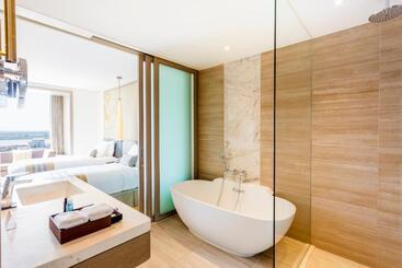 هتل Crowne Plaza Vientiane, An Ihg
