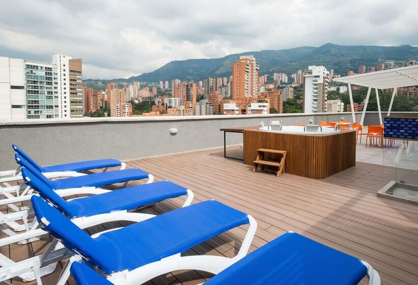 Hôtel Hampton By Hilton Medellin