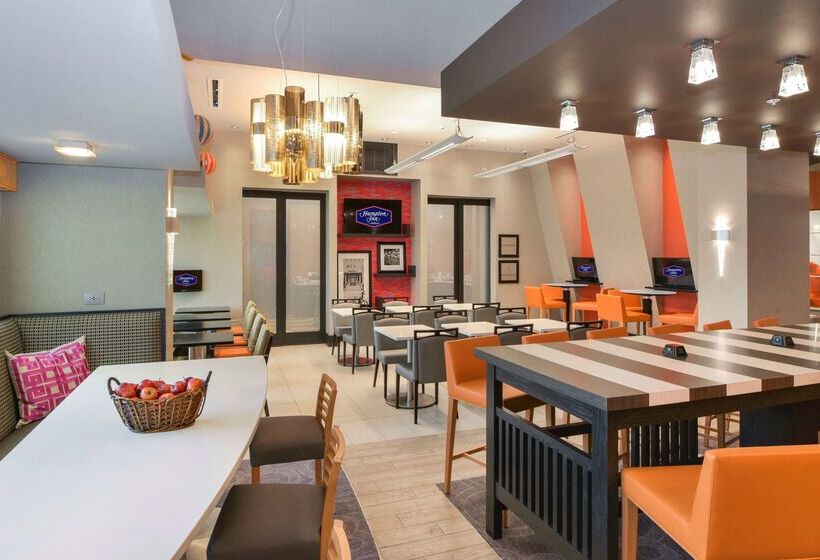 هتل Hampton Inn Lumberton
