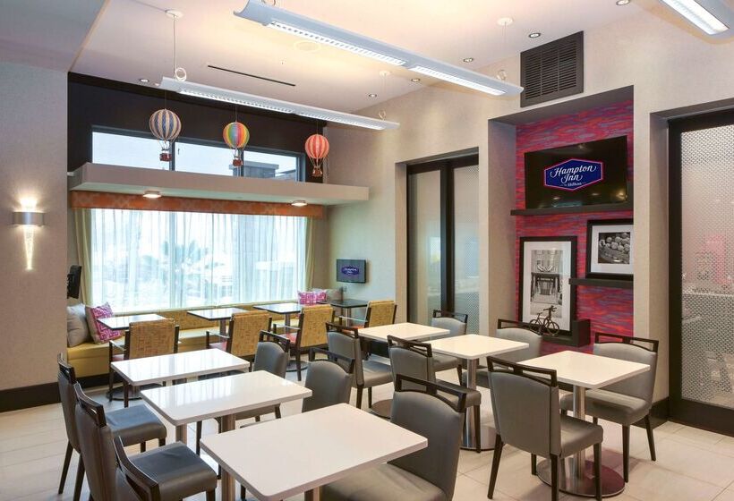 هتل Hampton Inn Lumberton