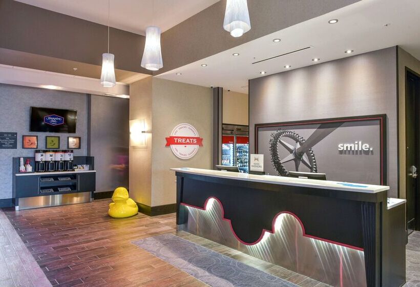 هتل Hampton Inn Lumberton