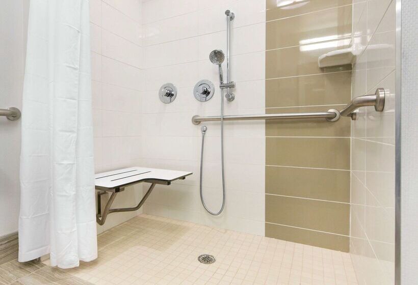 هتل Hampton Inn Lumberton
