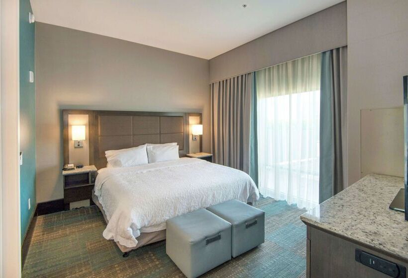 هتل Hampton Inn Lumberton