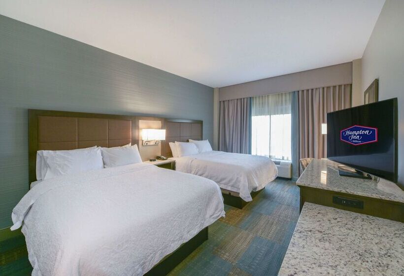 هتل Hampton Inn Lumberton