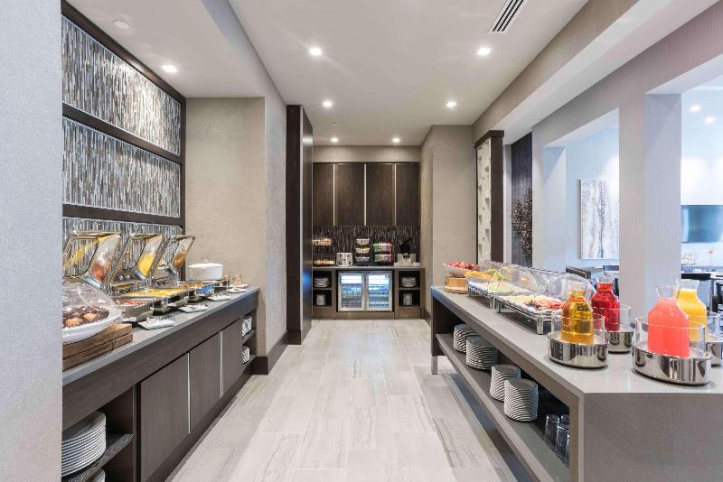 בית מלון כפרי Hilton Garden Inn Foxborough Patriot Place