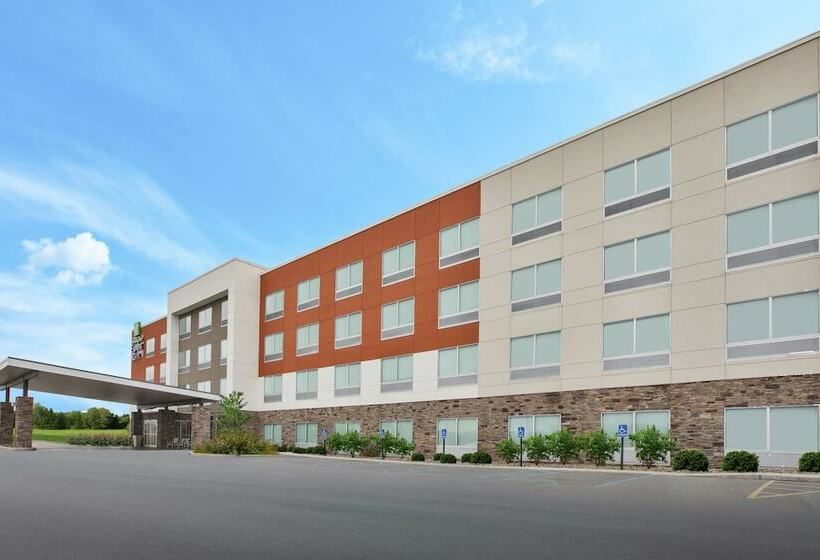 هتل Holiday Inn Express & Suites Parkersburg East, An Ihg