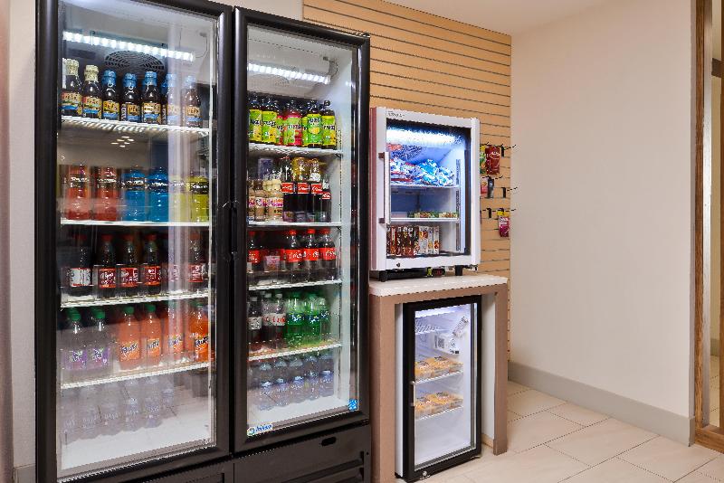 هتل Holiday Inn Express & Suites   Van Horn, An Ihg