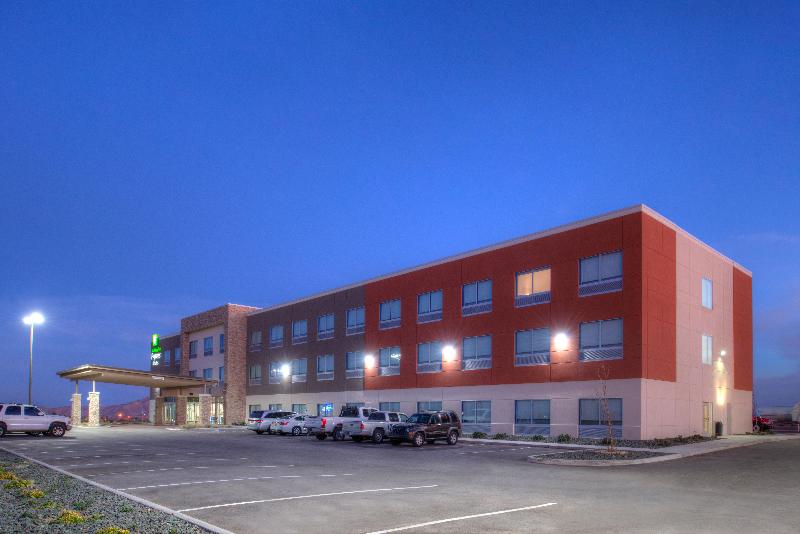 هتل Holiday Inn Express & Suites Van Horn