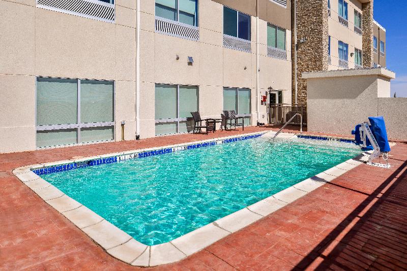 هتل Holiday Inn Express & Suites   Van Horn, An Ihg