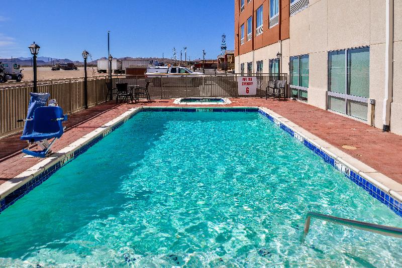 هتل Holiday Inn Express & Suites   Van Horn, An Ihg