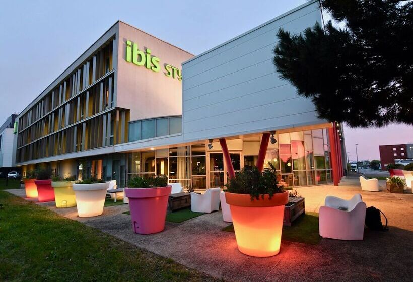 هتل Ibis Budget Nantes Reze Aeroport