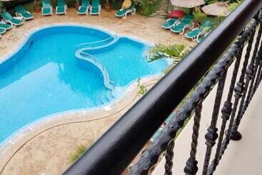 هتل Liani All Inclusive