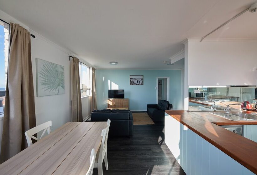 هتل Little Coogee