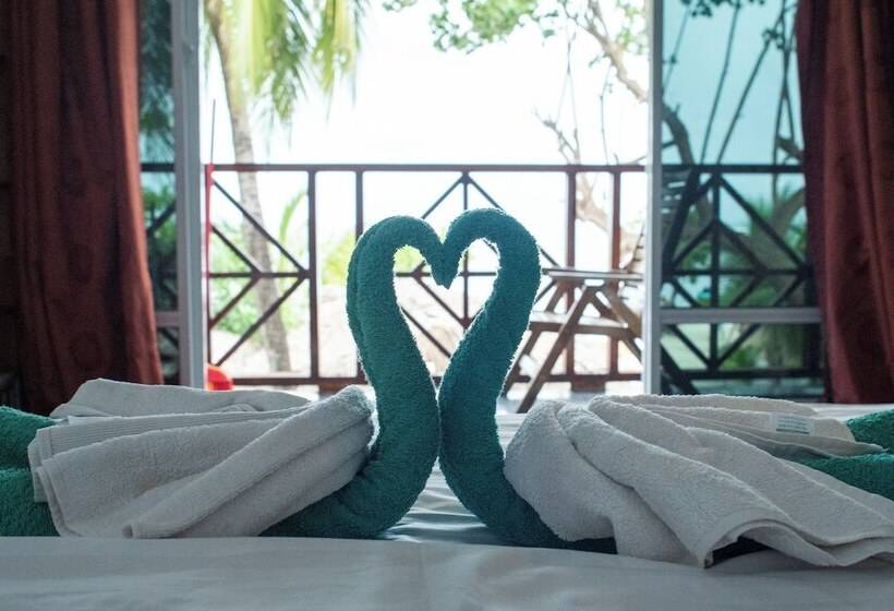هتل Maafushi