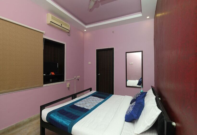 هتل Nakshatra Serviced Apartments-bawa Road