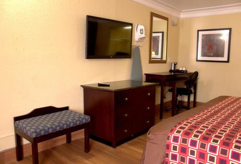 هتل Polynesian Inn