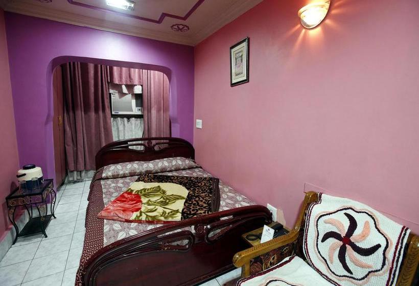 هتل The Pravasi Palace