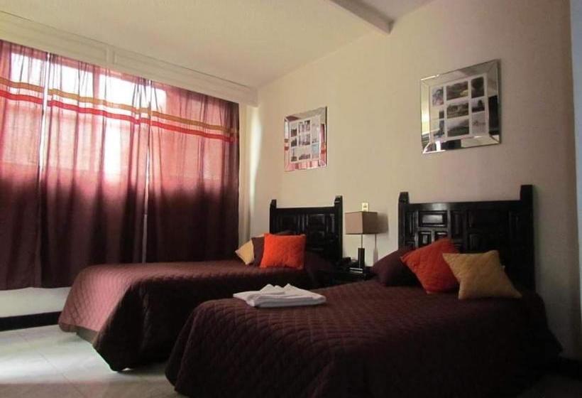 فندق Set In  & Suites