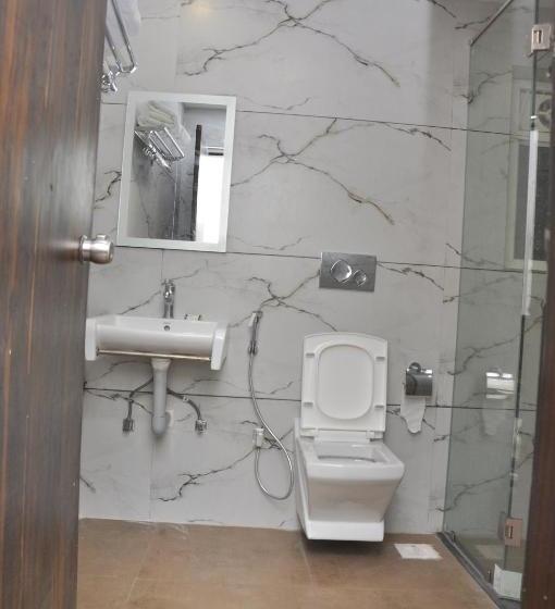 בית מלון כפרי Shashinag Residency