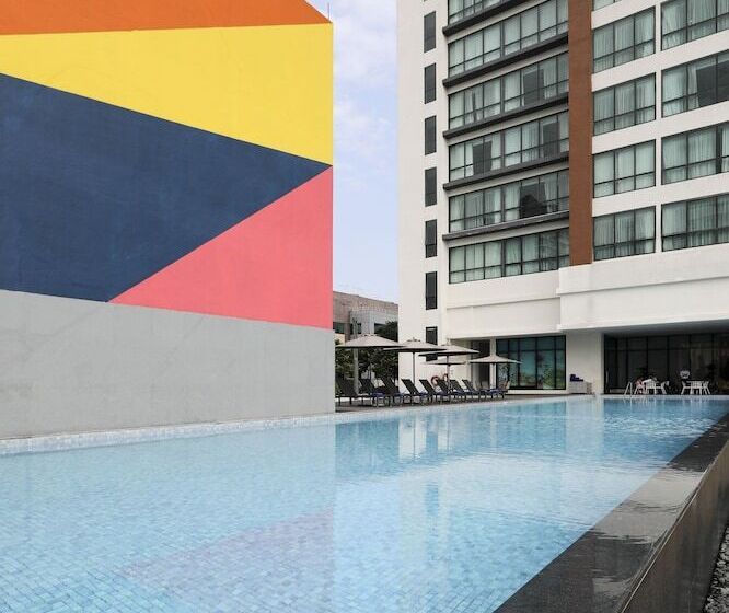 هتل Somerset Damansara Uptown Petaling Jaya