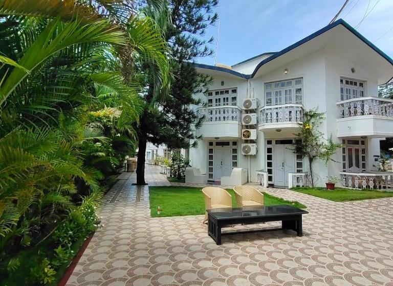 فندق Sunset Beach Resort