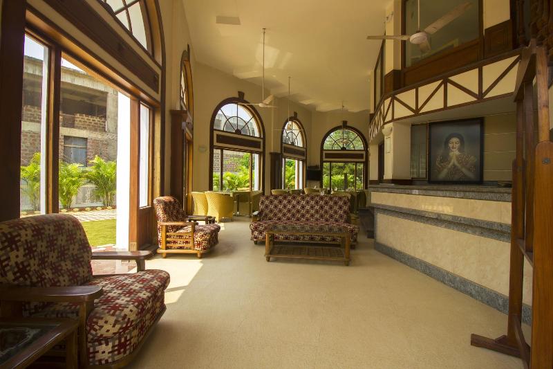 فندق Sunset Beach Resort
