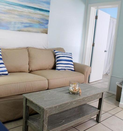 فندق The Bay Inn At The Lani Kai