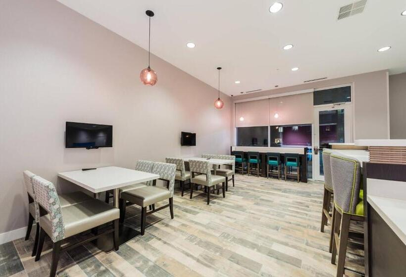 هتل Towneplace Suites By Marriott Chicago Schaumburg