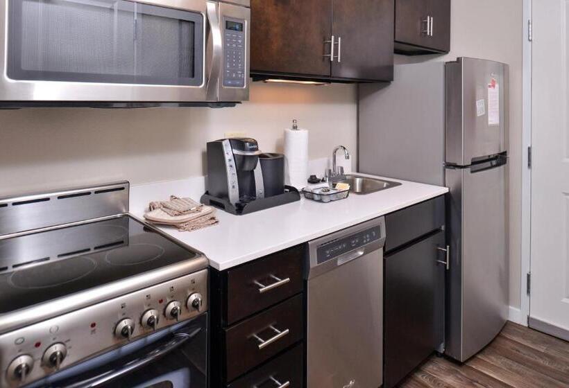 هتل Towneplace Suites By Marriott Gillette