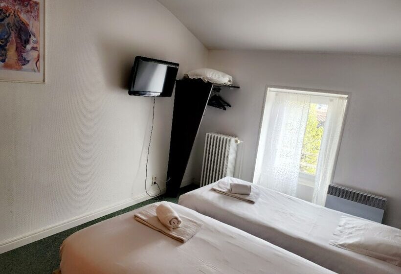 هتل Hôtel Le Relais De Vendée