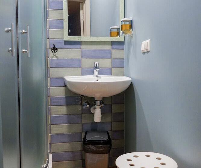 Blue Bird Hostel