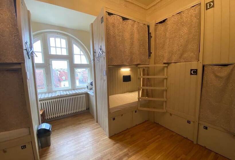 Blue Bird Hostel