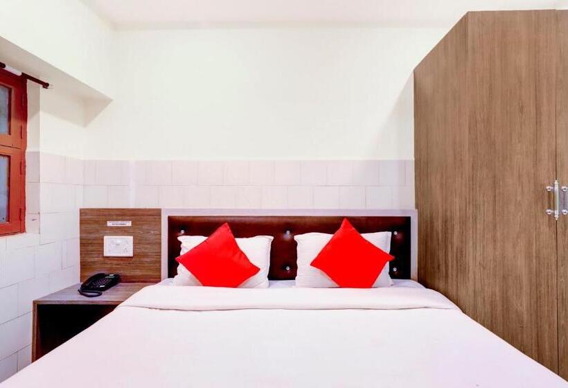 هتل Sam Guest House By Oyo