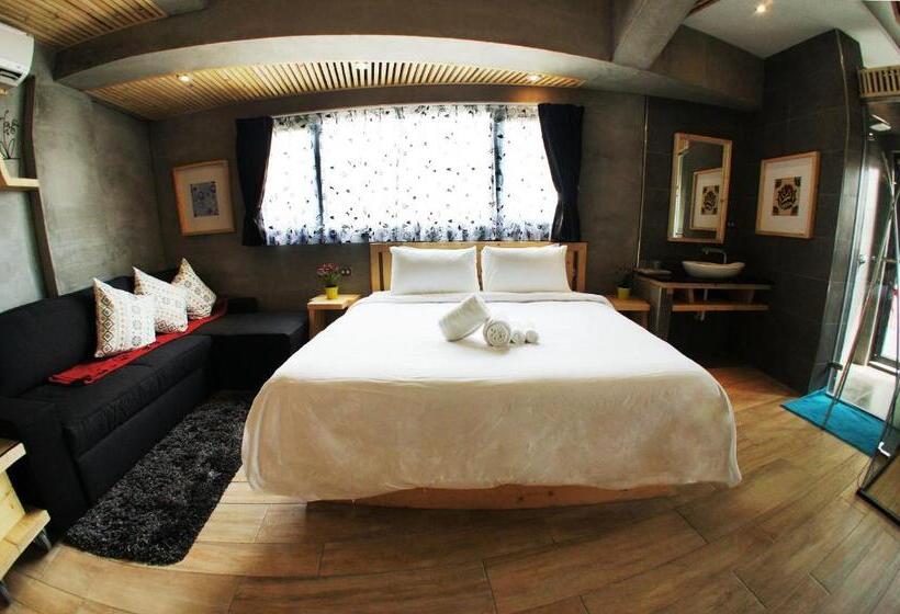 تختخواب و صبحانه 墾丁船帆石原宿 L 國旅卡特約 L 可包棟民宿