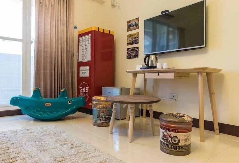 تختخواب و صبحانه The Bay House