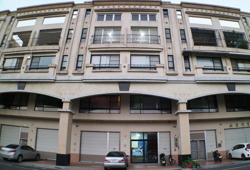 تختخواب و صبحانه Dolphin Castle