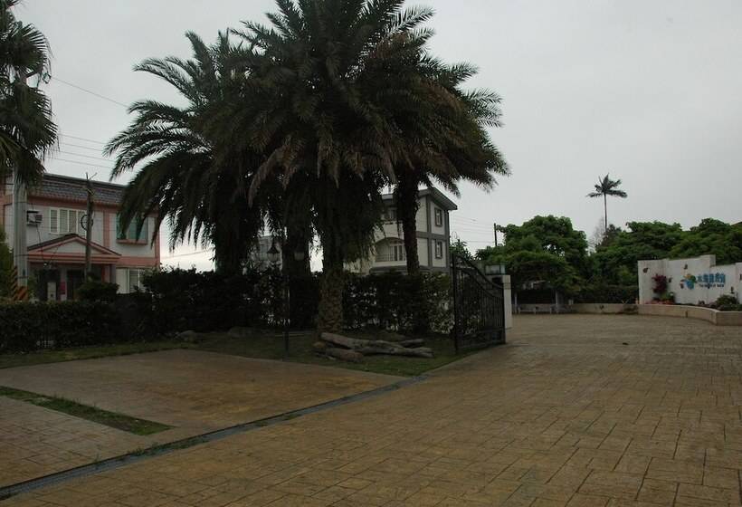 تختخواب و صبحانه The House Of Water