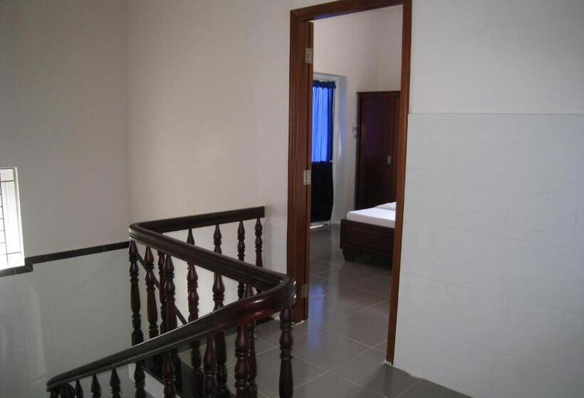 Hoa Sua Motel