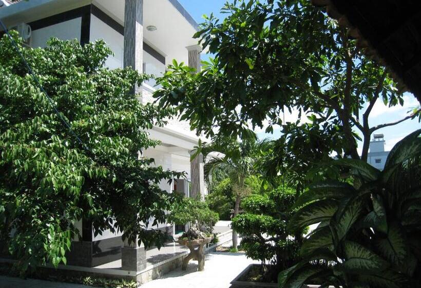 Hoa Sua Motel