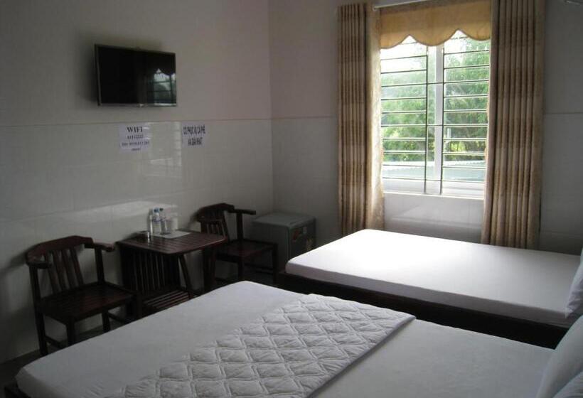 Hoa Sua Motel