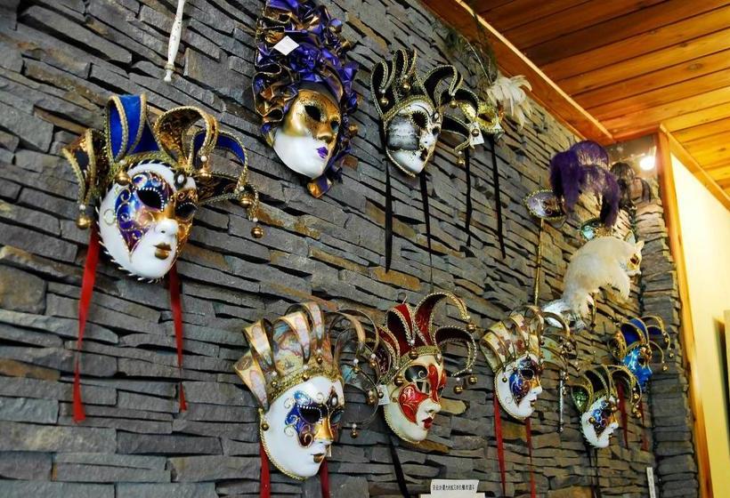 هتل European Manor