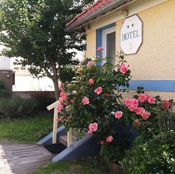 هتل Logis Hôtel & Restaurant Au Gré Du Vent