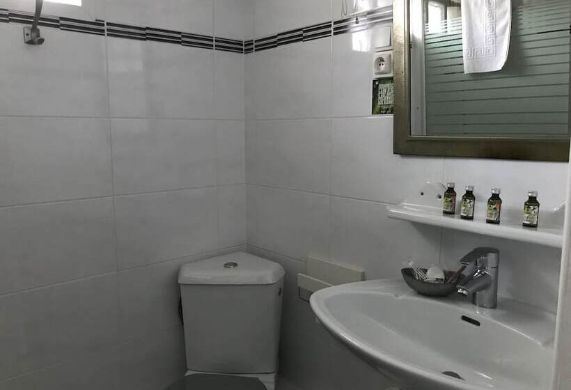 هتل Logis Hôtel & Restaurant Au Gré Du Vent