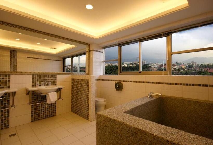 هتل Mountain Fish Water