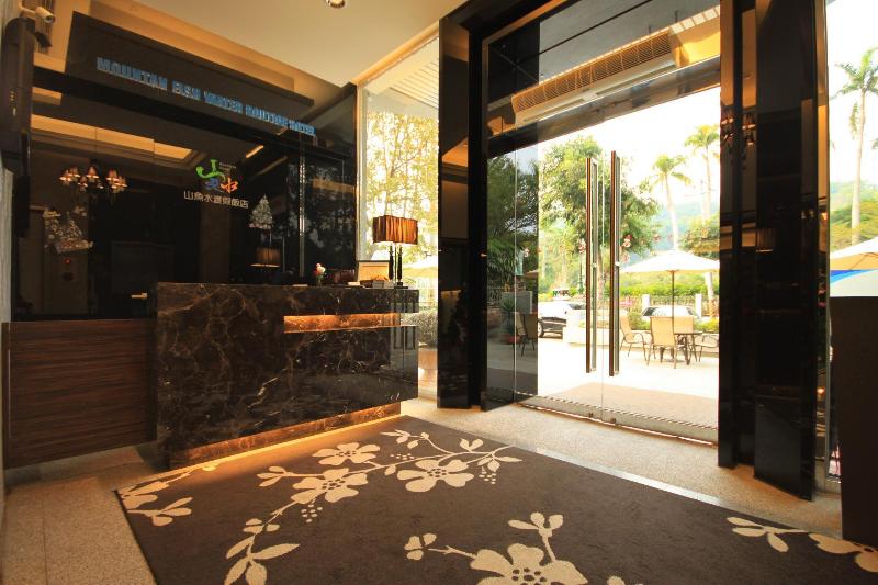 هتل Mountain Fish Water