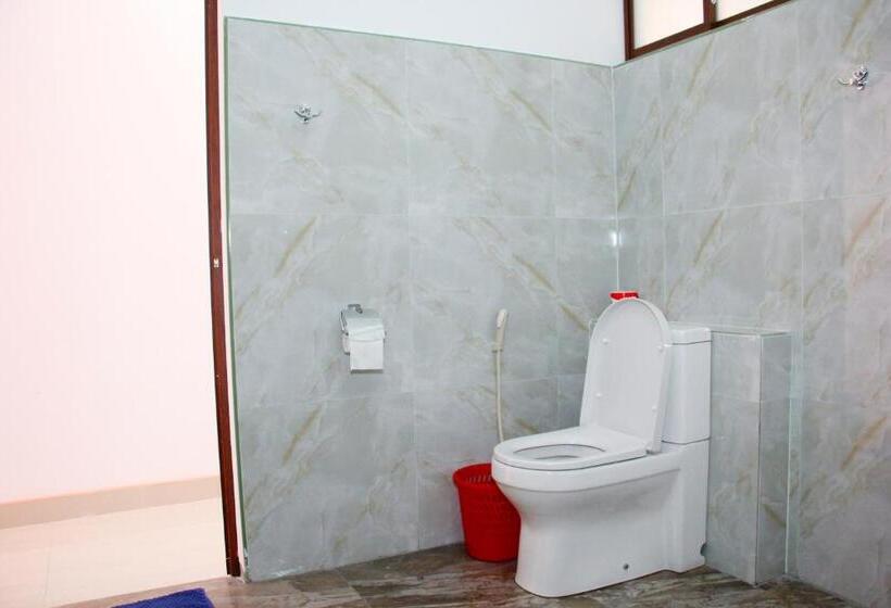 Hotel Paradise Beach Resort & Diving School