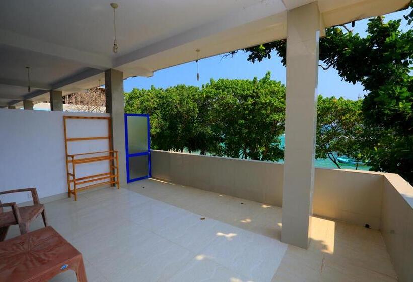 Hotel Paradise Beach Resort & Diving School