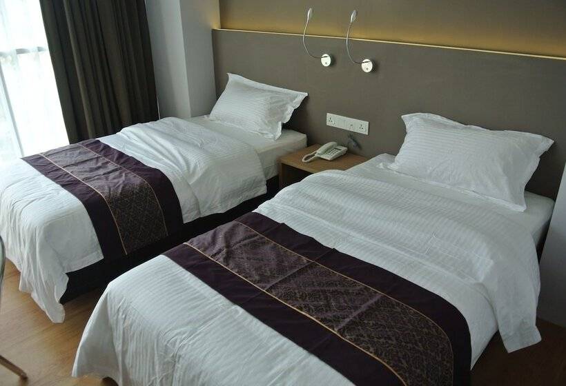 Super 8 Hotel @ Bayan Baru