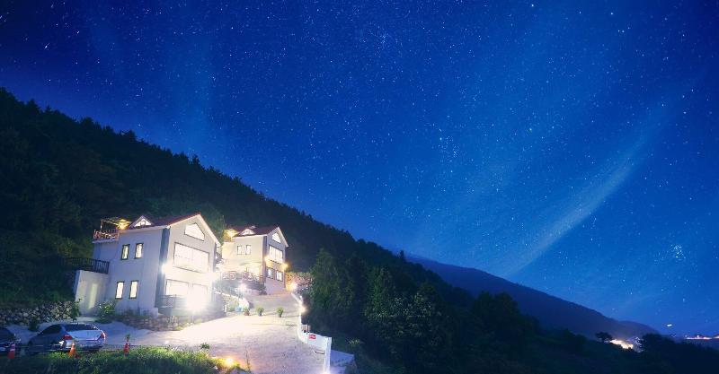 Namhae Montmartre Pension